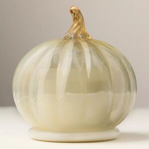 NIB Anthropologie Gourmand Malted Pumpkin & Dark Rum Glass Pumpkin Cloche Candle
